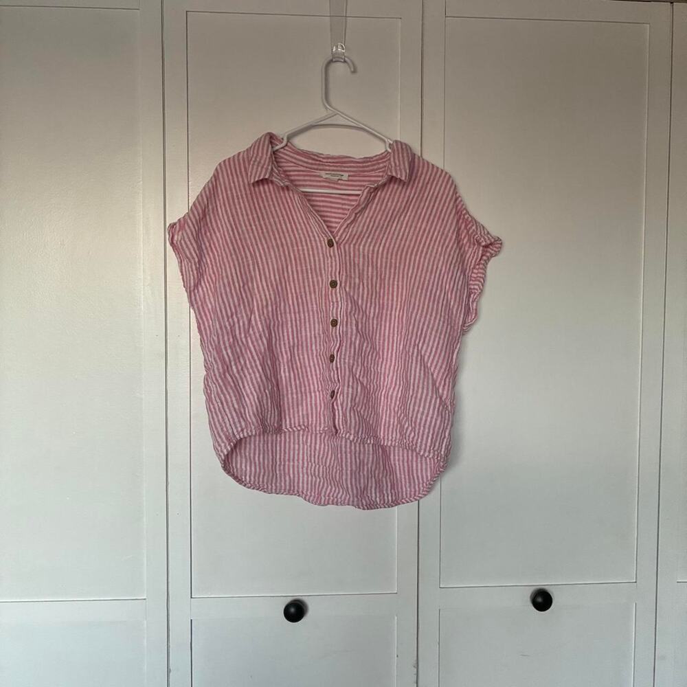 Whitepink striped button up blouse